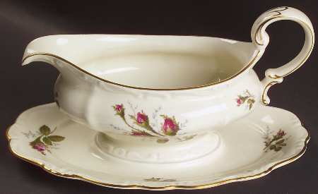 Moss Rose (Pompadour, Ivory Body, Off Center) Gravy Boat with Attached Underplate