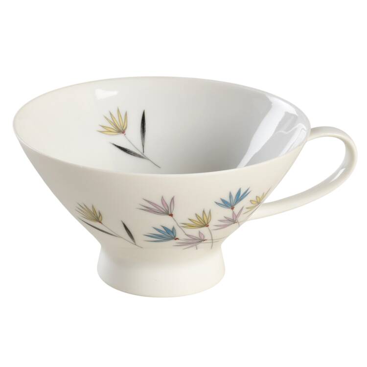 3722 Footed Cup