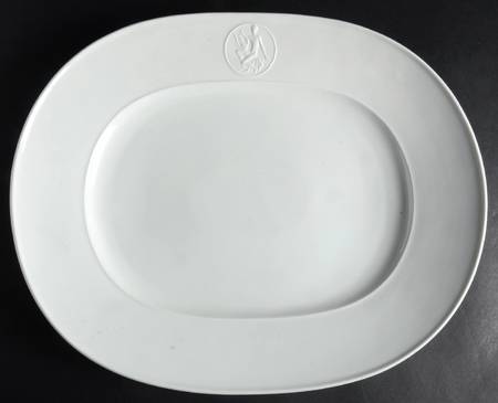 Arcadia Cream--White 14" Oval Serving Platter