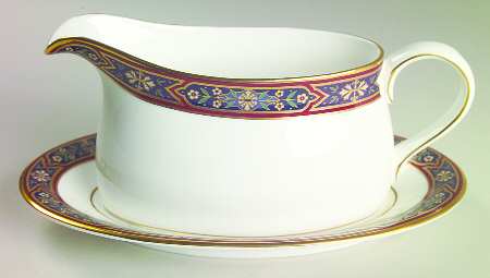 Dauphin Gravy Boat & Underplate/Relish