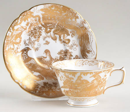 Gold Aves Footed Cup & Saucer Set