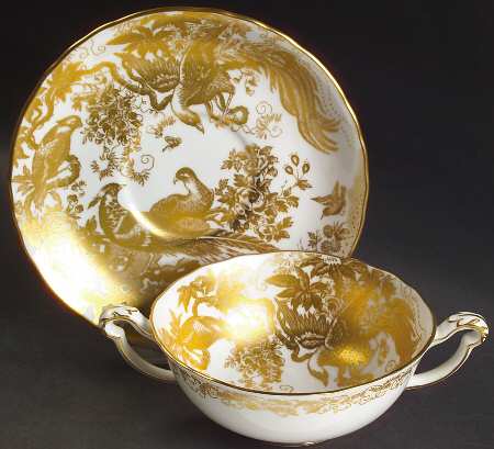 Gold Aves Footed Cream Soup Bowl & Saucer Set