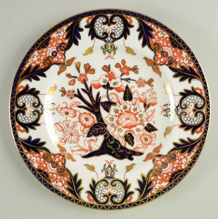 Kings (Newer Backstamp) Luncheon Plate