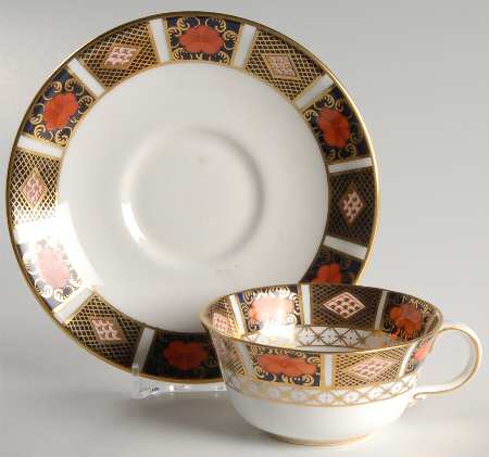 Old Imari Border Flat Cup & Saucer Set