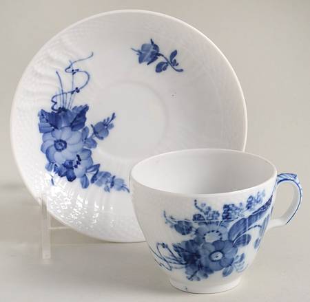 Blue Flowers (Curved) Flat Cup & Saucer Set by Royal Copenhagen