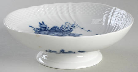 Blue Flowers Braided Low Footed Cake Plate