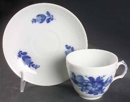 Blue Flowers Braided Flat Cup & Saucer Set
