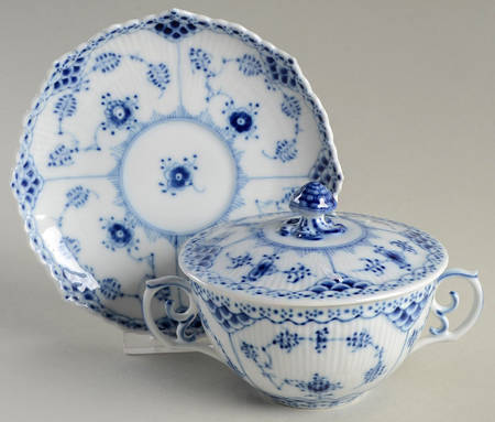 Blue Fluted Full Lace (No Trim) Cream Soup Bowl & Saucer Set with Lid