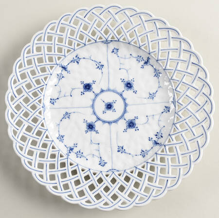 Blue Fluted Full Lace (No Trim) 9" Pierced Plate