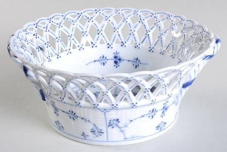 Blue Fluted Full Lace (No Trim) 7" Fruit Basket-Open Weave