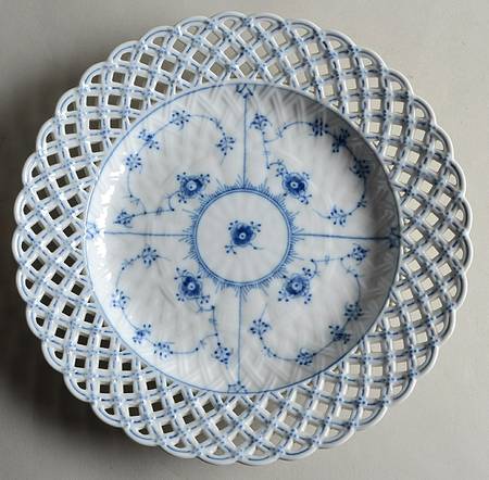 Blue Fluted Full Lace (No Trim) Pierced Round Cake Plate