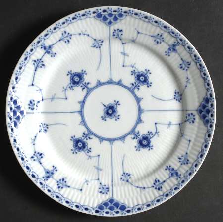 Blue Fluted Half Lace Border (No Trim) Dinner Plate
