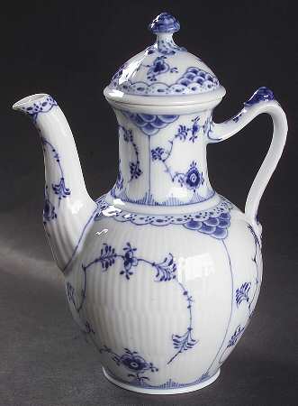 Blue Fluted Half Lace Border (No Trim) Mini Coffee Pot & Lid