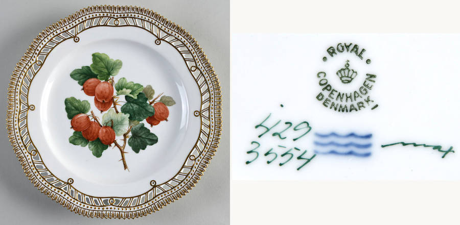 Flora Danica (1961 To Current) 9" Pierced Luncheon Plate/Fruit Stand-Red Gooseberry