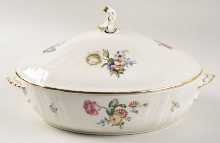 Frijsenborg Oval Covered Vegetable