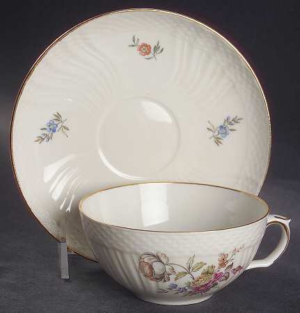 Frijsenborg Flat Cup & Saucer Set