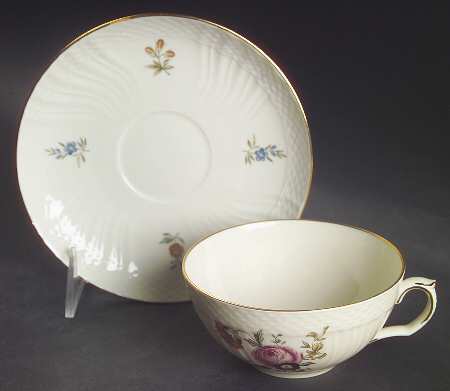 Frijsenborg Flat Cup & Saucer Set