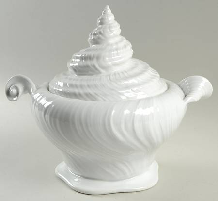 Triton Tureen &  Lid