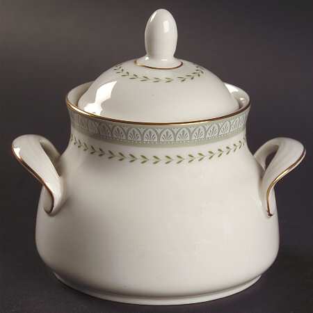 Berkshire Sugar Bowl & Lid