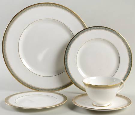 Clarendon 5 Piece Place Setting