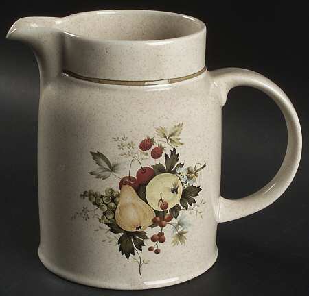Cornwall (Rim, Double Green Trim) 32 Oz Pitcher