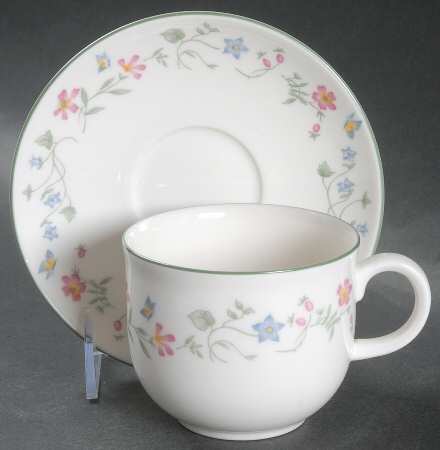 Florentina Flat Cup & Saucer Set