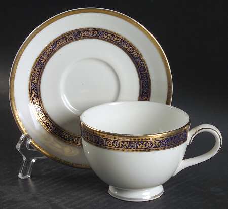 Harlow Footed Cup & Saucer Set