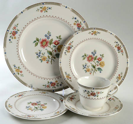 Kingswood 5 Piece Place Setting