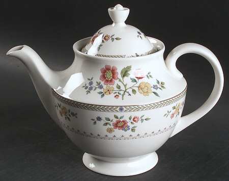 Kingswood Teapot & Lid