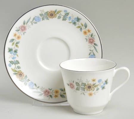 Pastorale Flat Cup & Saucer Set