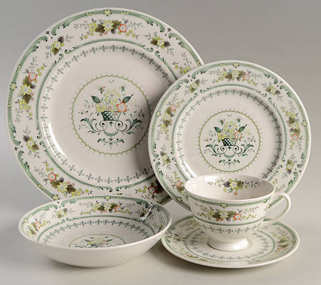 Provencal 40 Piece Estate Set