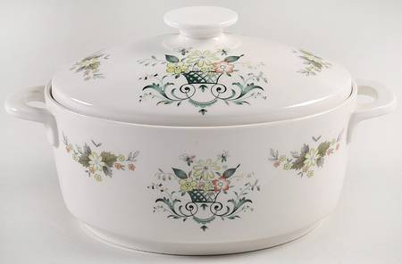 Provencal 2 Quart Oval Covered Casserole