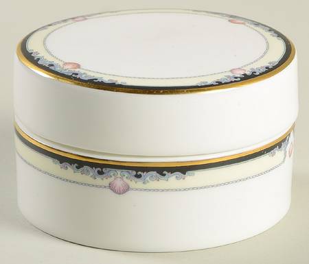 Rhodes Round Box & Lid