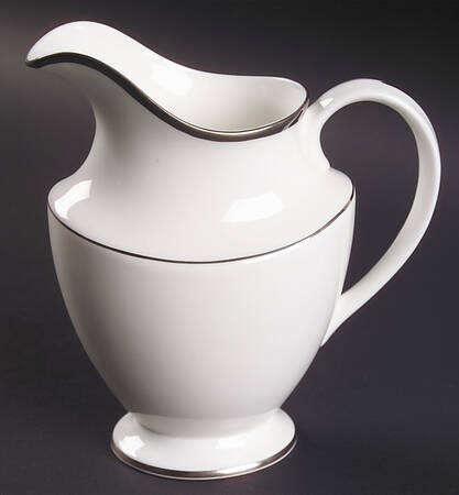 Signet Creamer