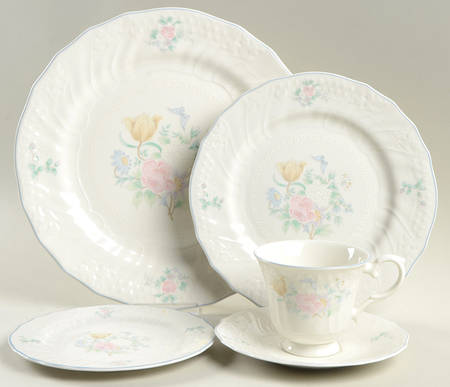 Valencia 5 Piece Place Setting