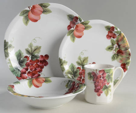 Vintage Grape 4 Piece Place Setting