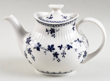 Yorktown Mini Teapot & Lid