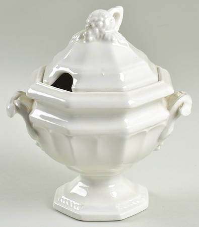 Grape Sauce Boat & Lid