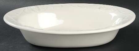 Grape 9" Oval Vegetable Bowl