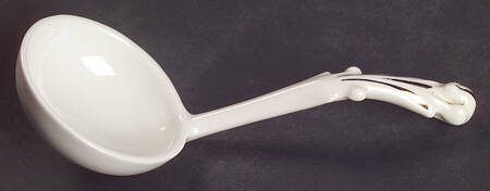 Tea Leaf Gravy Ladle Solid Piece