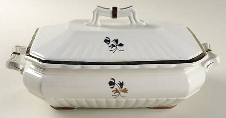 Tea Leaf Rectangular Covered Vegetable by Red Cliff