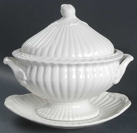 Wheat (Ribbed) Tureen & Lid w/Underplate