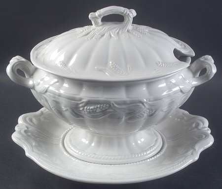 Wheat (Ribbed) Tureen & Lid w/Underplate