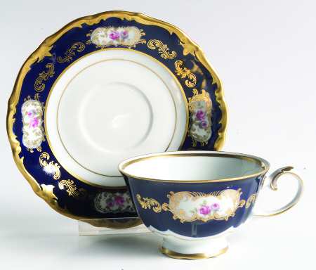 8159K Footed Cup & Saucer Set
