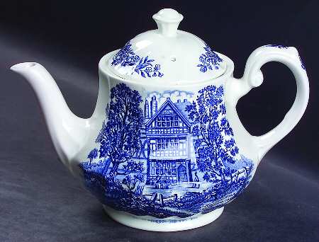 Shakespeare Country Blue Teapot & Lid