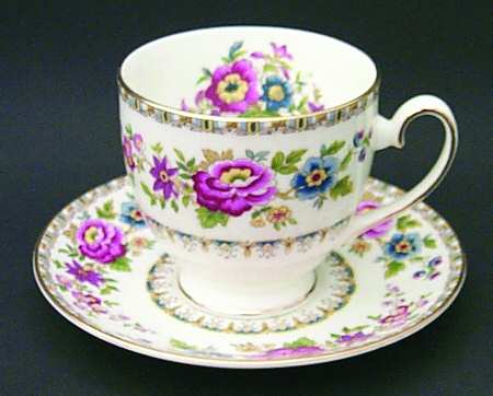 Malvern (Smooth) Footed Cup & Saucer Set