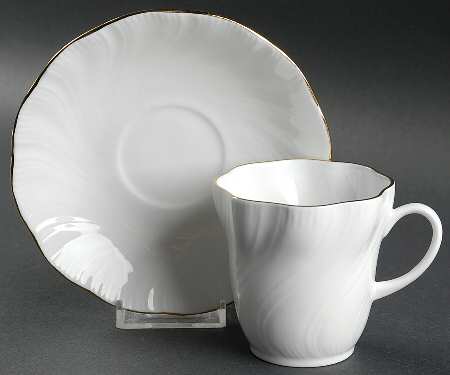Marie Flat Cup & Saucer Set