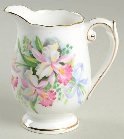 Sweet Romance Mini Creamer