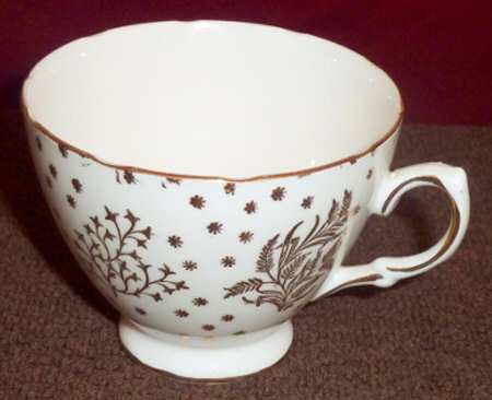 7645 Footed Cup
