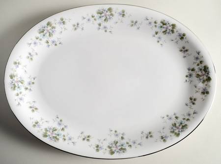 Melissa 16" Oval Serving Platter by Rose (Japan)